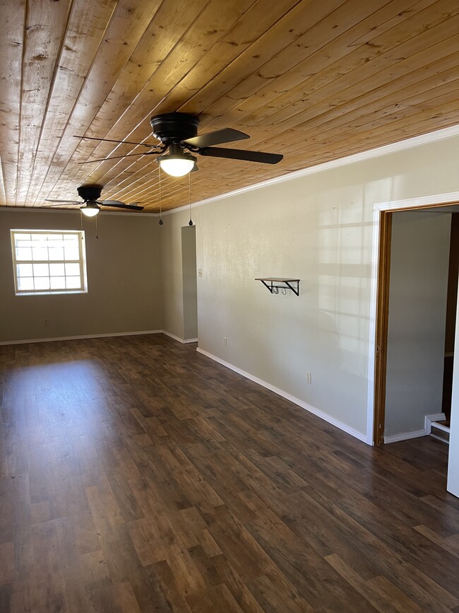 Foto del edificio - 361 S 2nd St