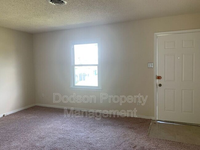 Building Photo - 907 Bowitch Ct