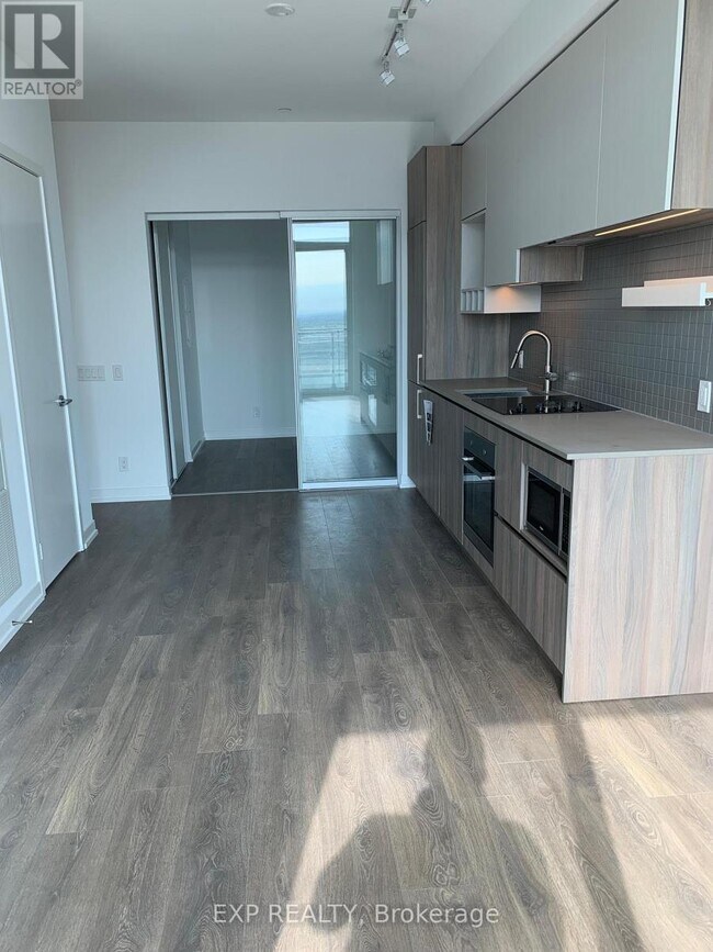 Photo du bâtiment - 950 Portage Pkwy