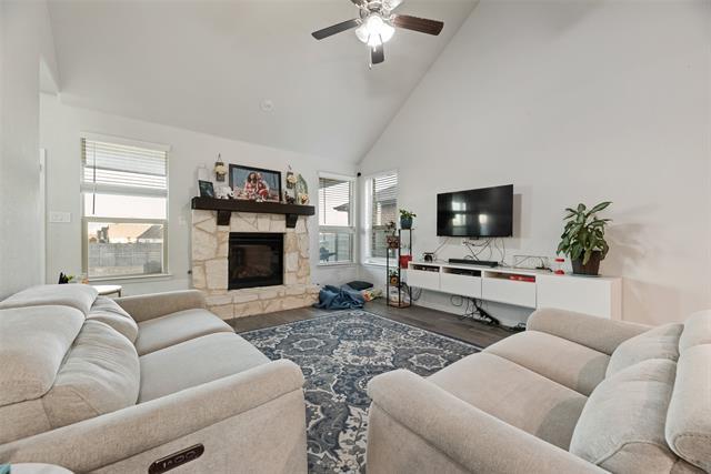 Foto del edificio - 1312 Canary Ln