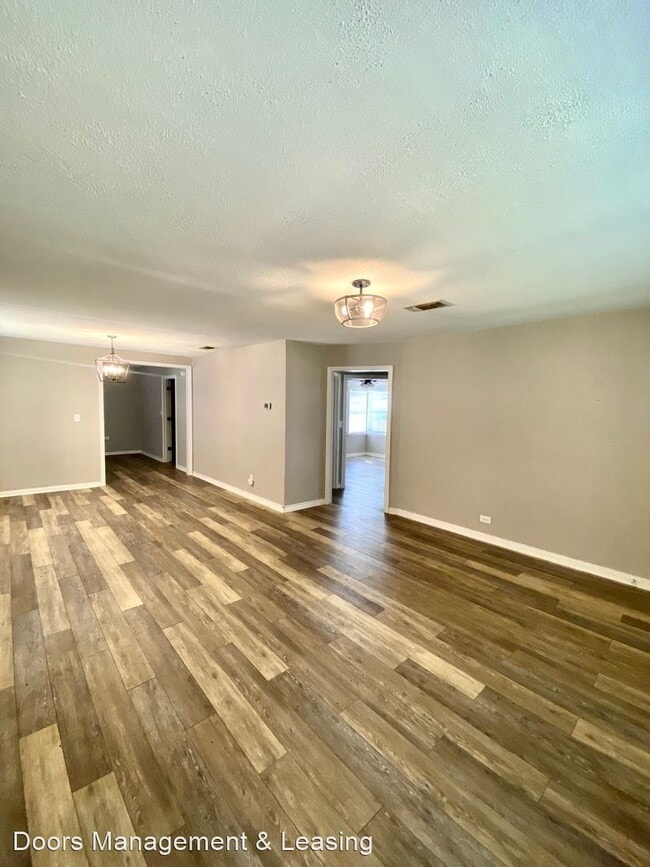 Building Photo - 3 br, 1 bath House - 411 Austin Street