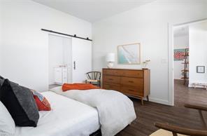 Building Photo - 10093 Soltura Dr