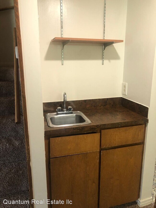 Building Photo - 2 br, 1.5 bath House - 6837 S. INDEPENDENCE