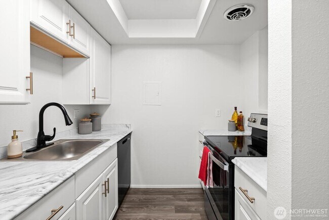 Foto del edificio - 14630 NE 32nd St