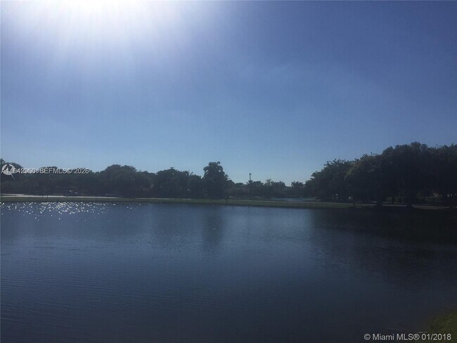 Foto del edificio - 2342 NW 36th Ave