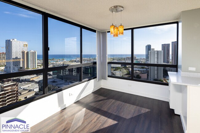 Building Photo - 876 Curtis St