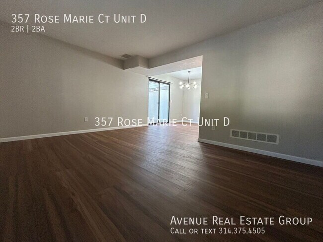 Foto del edificio - 357 Rose Marie Ct