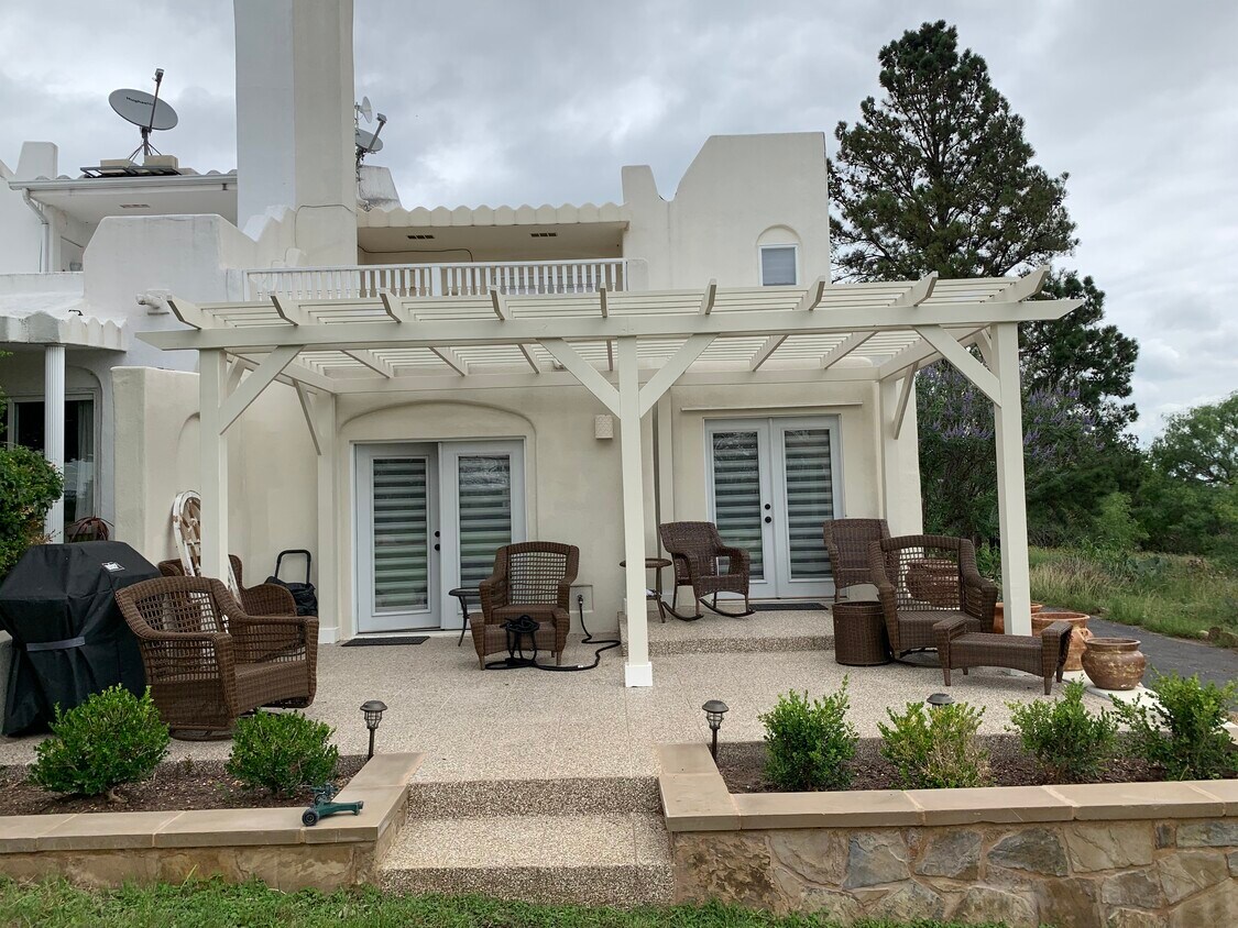 108 Lachite Unit 260, Horseshoe Bay, TX 78657 Condo for Rent in Horseshoe Bay, TX