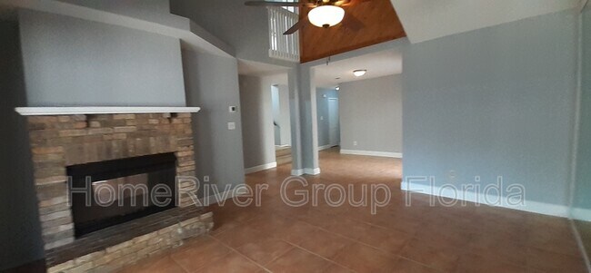 Building Photo - 9561 Sundance Ct