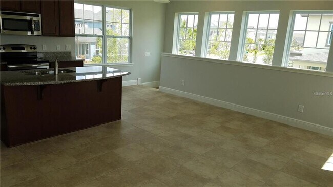Building Photo - 8091 Laureate Blvd
