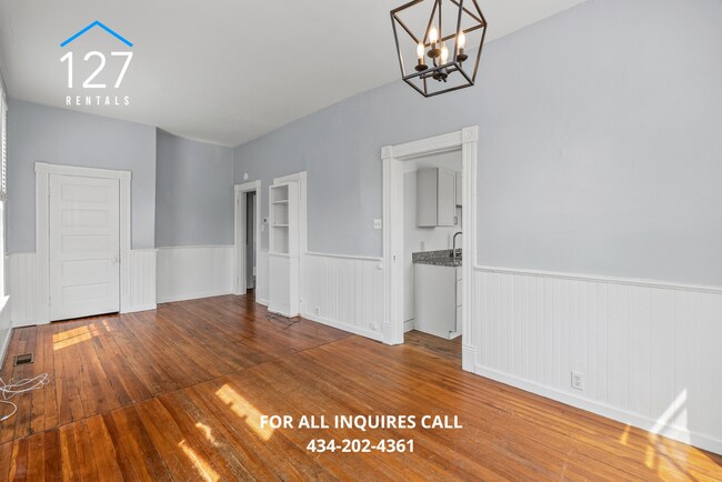Foto del edificio - Charming 1-Bedroom Apartment on Historic R...