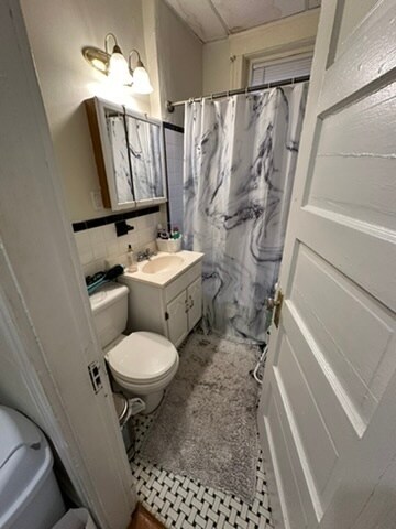 Foto del edificio - 165 Winthrop Rd