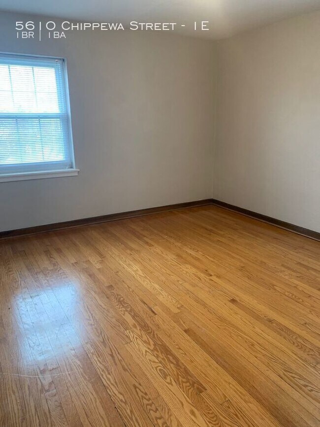 Foto del edificio - 5610 Chippewa St