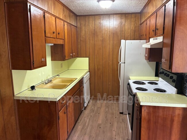 Foto del edificio - 1007 Cedar St