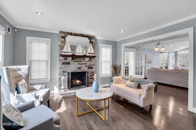 Building Photo - 375 Kildare Dr