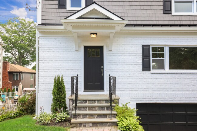 Building Photo - 42 Johnson Rd