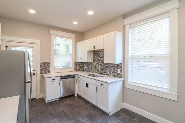Kitchen - 1634 Elkton Pl