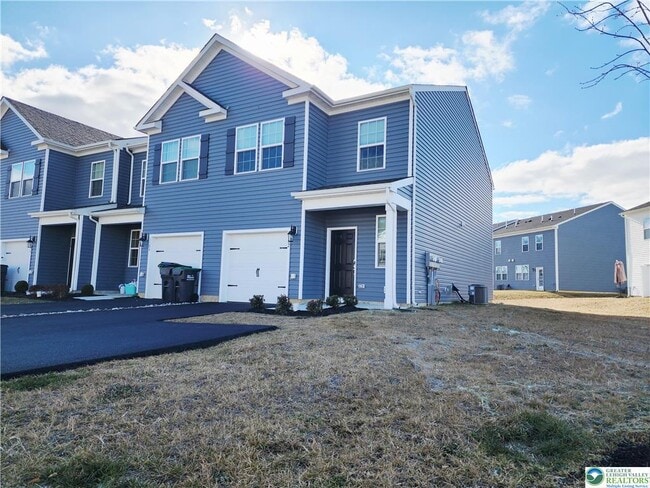 Building Photo - 1182 Susan Cir