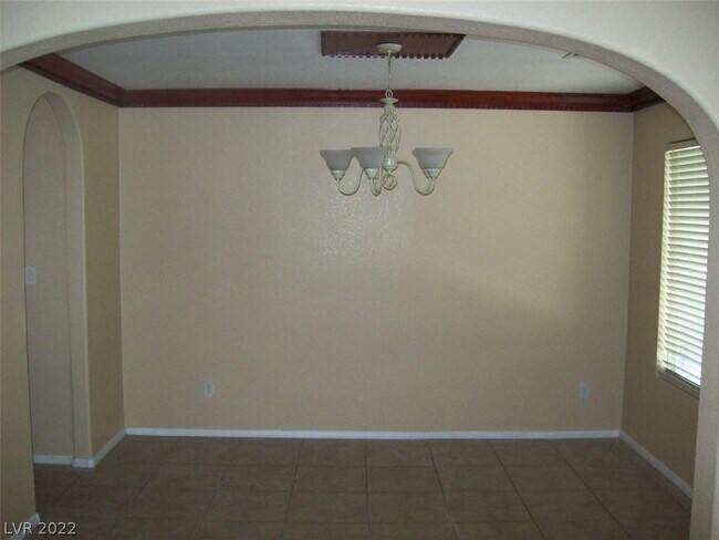 Building Photo - 5309 La Quinta Hills St