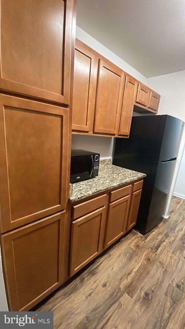 Foto del edificio - 10572 Twin Rivers Rd