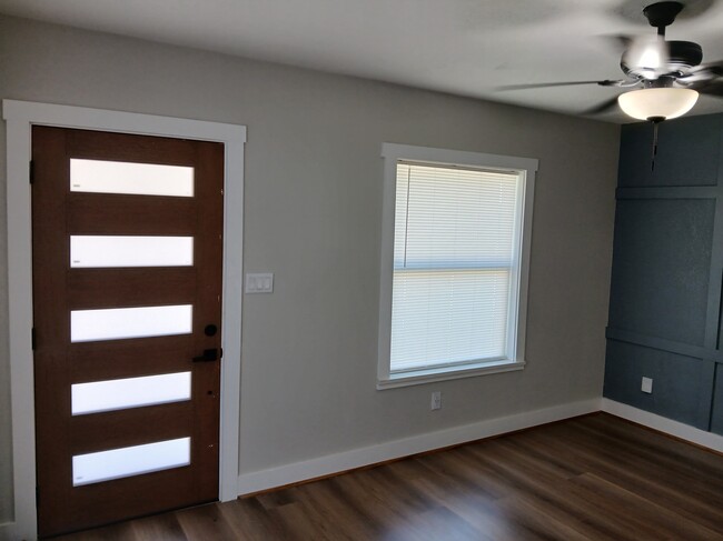 Living Room - 3904 Moore St