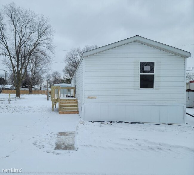 Building Photo - 3 br, 2 bath Mobile Home - 105 W 7th St