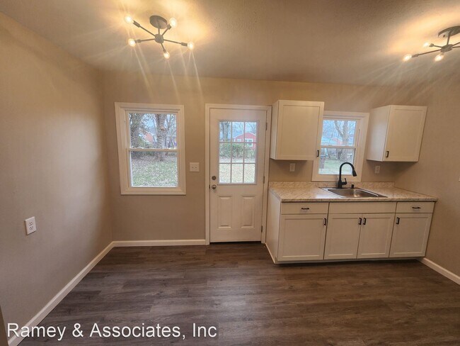 Foto del edificio - 3 br, 1 bath House - 5110 Garden Green Way