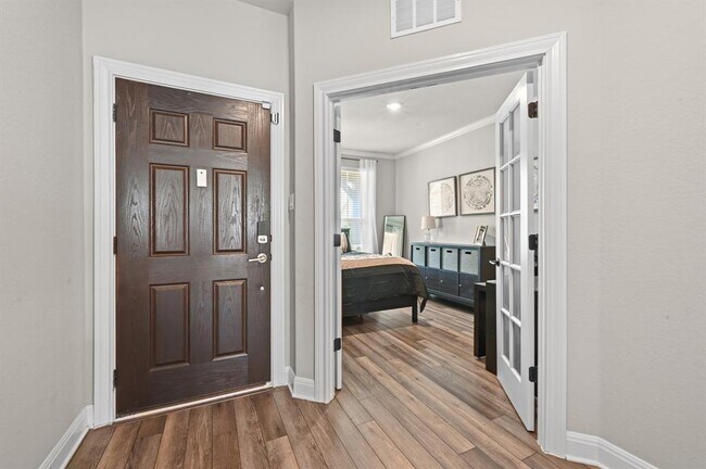 Building Photo - 210 Purple Heart Dr