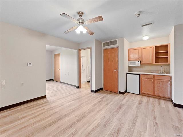 Building Photo - 228 Mueller Suite A Ln