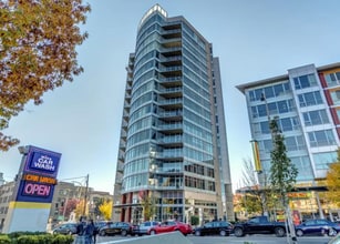 Building Photo - 1926 W Burnside St