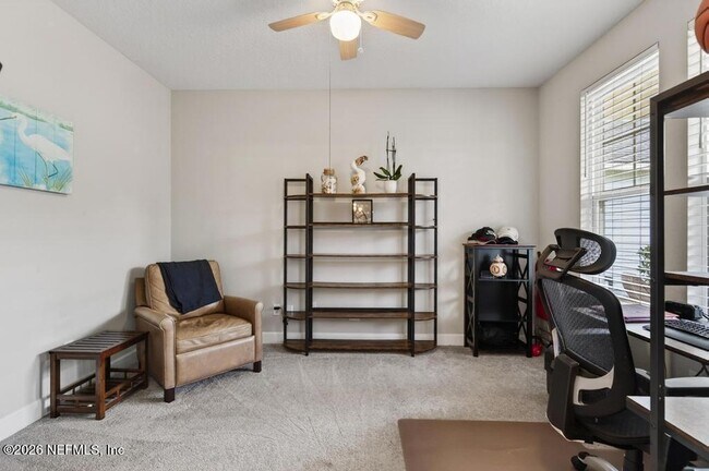Foto del edificio - 312 Silver Sage Ln