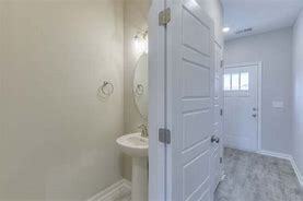 Primary Photo - 1850 Bethpage Dr