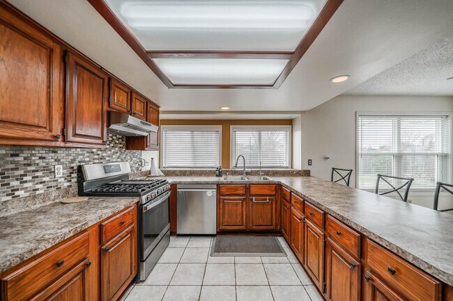 Foto del edificio - 3414 Ashfield Dr