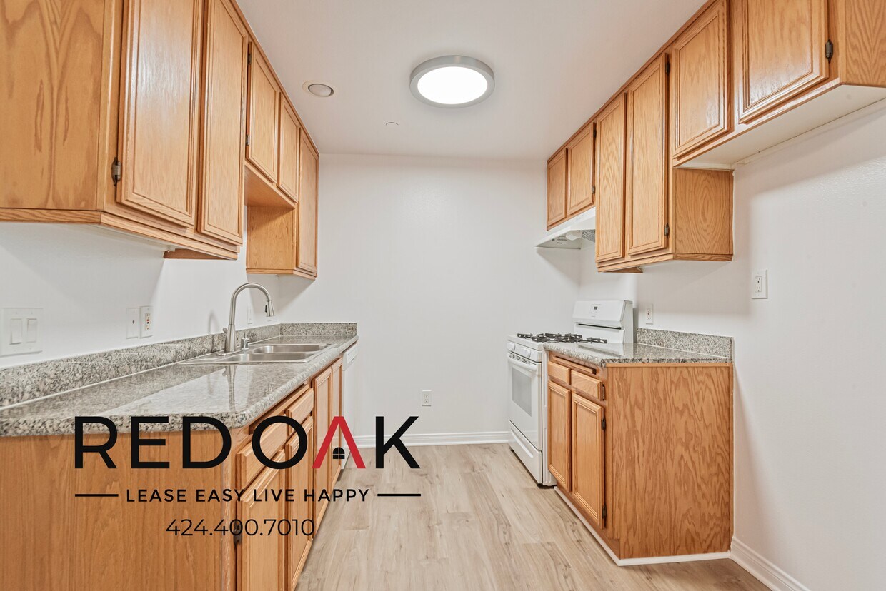 Foto principal - 326 S Westlake Ave