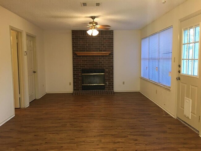 Building Photo - 12605 Marimba Trail