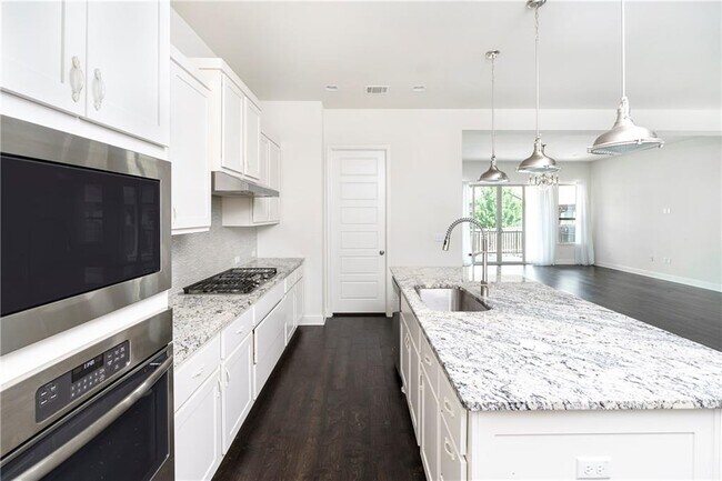 Building Photo - 6708 Kalahari Dr