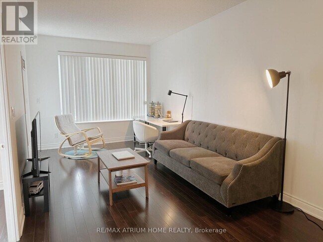 Photo du bâtiment - 277-277 South Park Rd