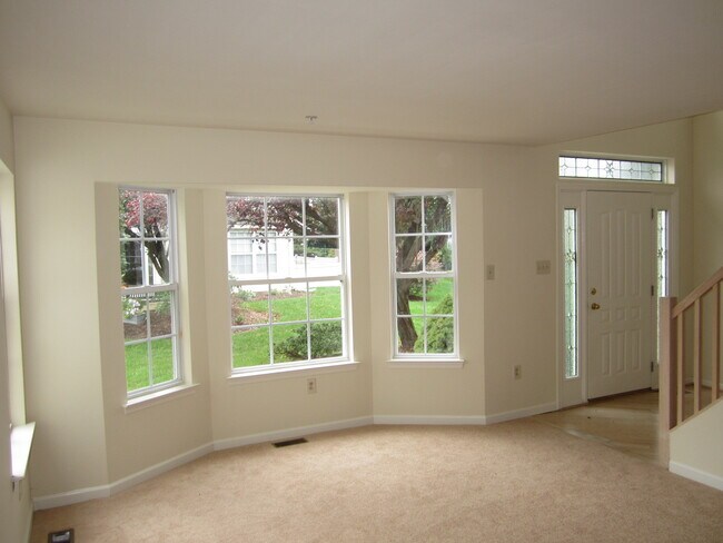 Building Photo - 1660 Rockcress Dr