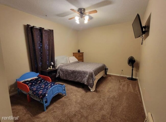 Building Photo - 4 br, 2 bath House - 412 N Kline St