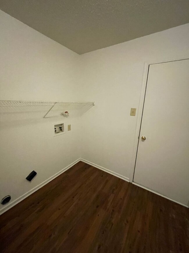 Foto del edificio - Franklin Twp - 3 BR 2 story