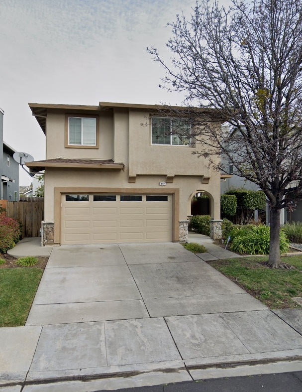 Primary Photo - 609 Chateau Way