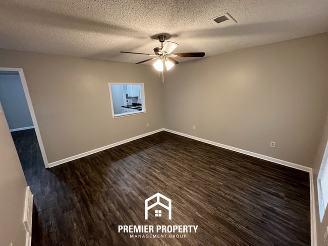 Photo - 5017 Penwood Cove House