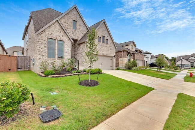 Building Photo - 130 Plumbago Loop