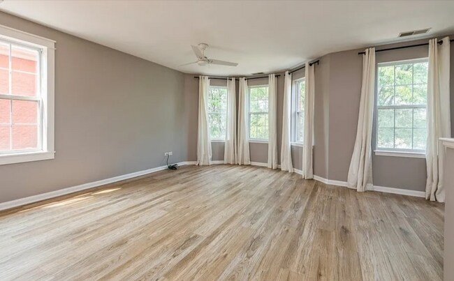 Foto del edificio - 1471 N Larrabee St