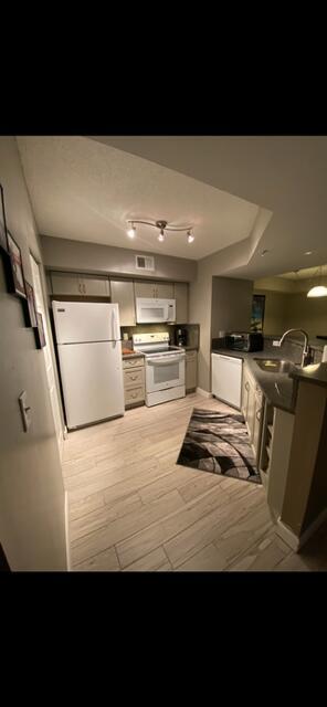 Foto del edificio - 3769 NW Mediterranean Ln