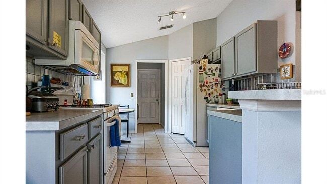 Building Photo - 205 Nicholson Dr