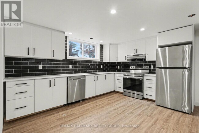 Photo du bâtiment - 1319 Avenue B Ave