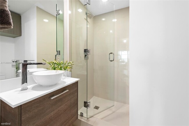 Foto del edificio - 2 br, 3 bath Condo - 650 NE 32nd St Unit 2602