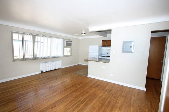 Living Space - Lots of Closets - South Park Hill