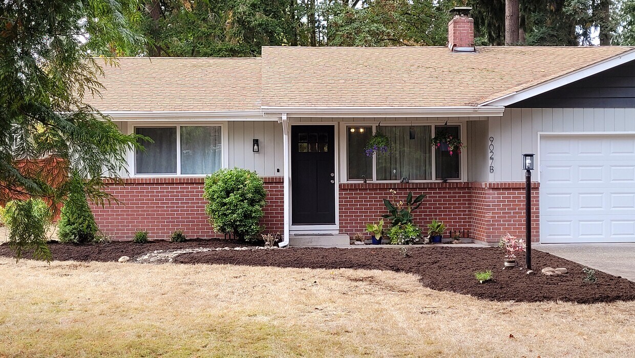 9027 Boulder Ln SE, Olympia, WA 98501 Townhome Rentals in Olympia WA